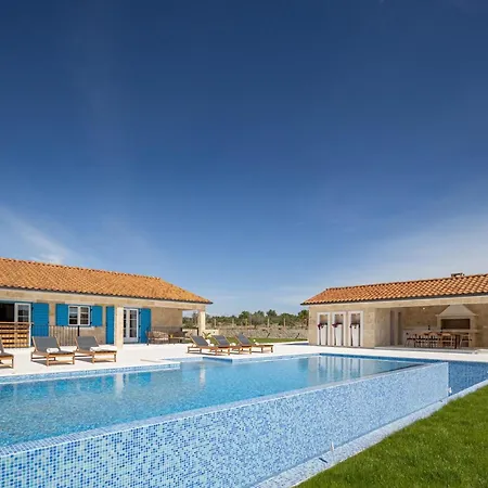 Viliska Holiday home *